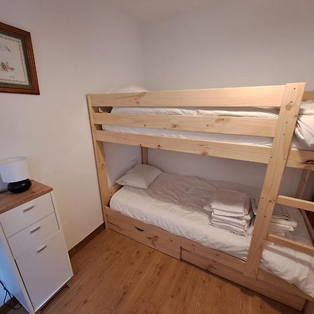 Casa Bihotz - Bonito Y Centrico Apartamento Con Garaje En Sallent ซาเยนต์ เด กาเยโก ภายนอก รูปภาพ