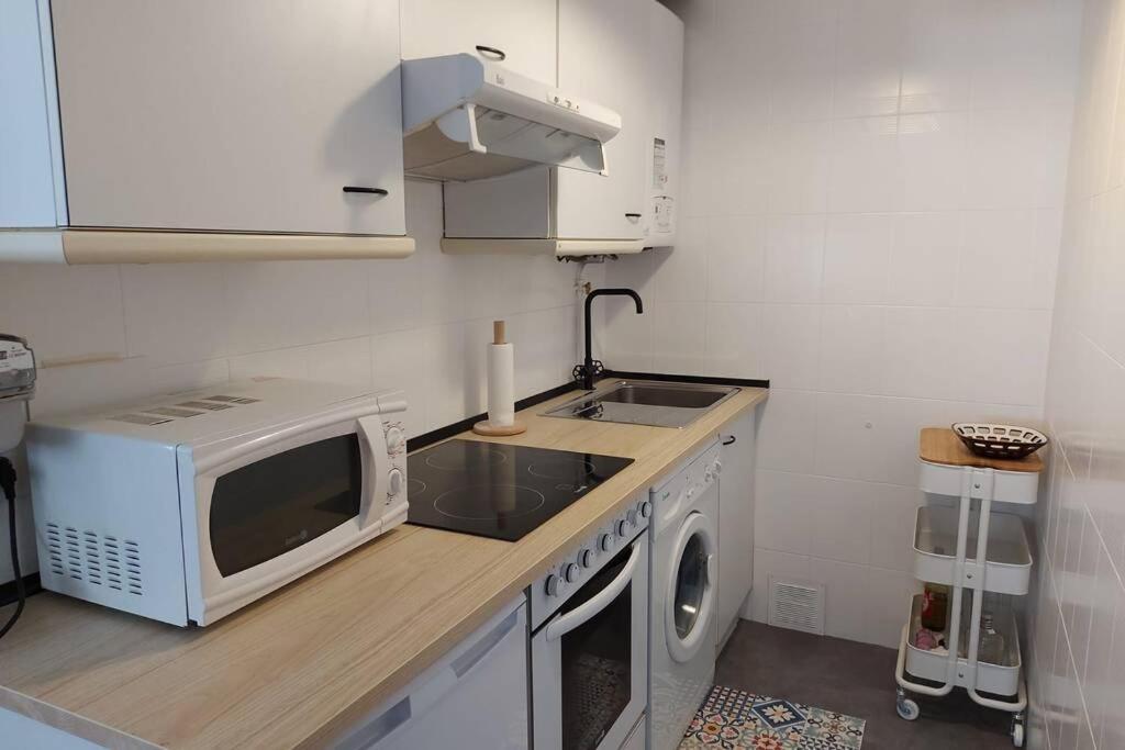 Casa Bihotz - Bonito Y Centrico Apartamento Con Garaje En Sallent ซาเยนต์ เด กาเยโก ภายนอก รูปภาพ