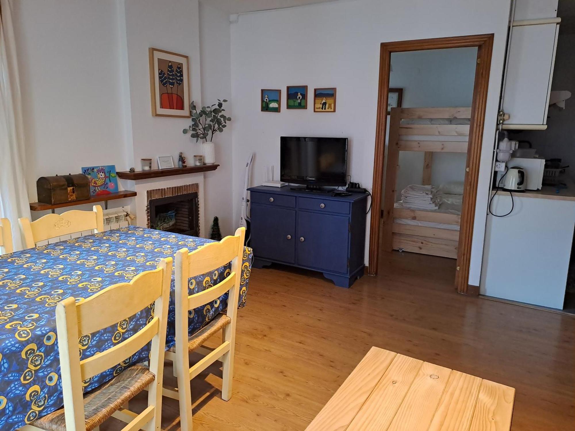 Casa Bihotz - Bonito Y Centrico Apartamento Con Garaje En Sallent ซาเยนต์ เด กาเยโก ภายนอก รูปภาพ